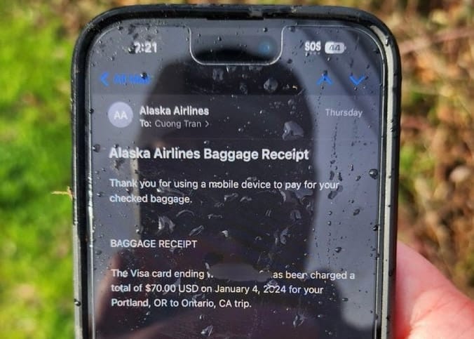 Miraculous Survival: iPhone Drops 16,000 Feet from Alaska Airlines Flight 1282 and Remains Unscathed