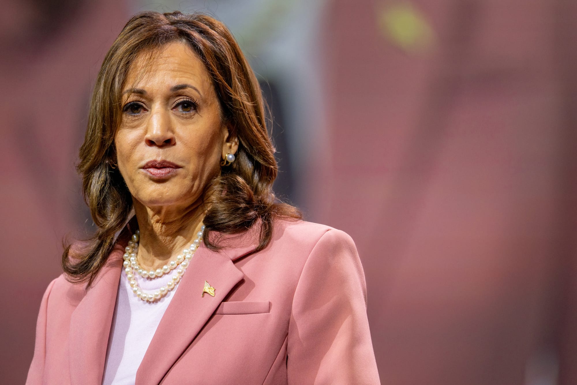 Breaking News: Joe Biden Throws Support Behind Kamala Harris as Presidential Nominee