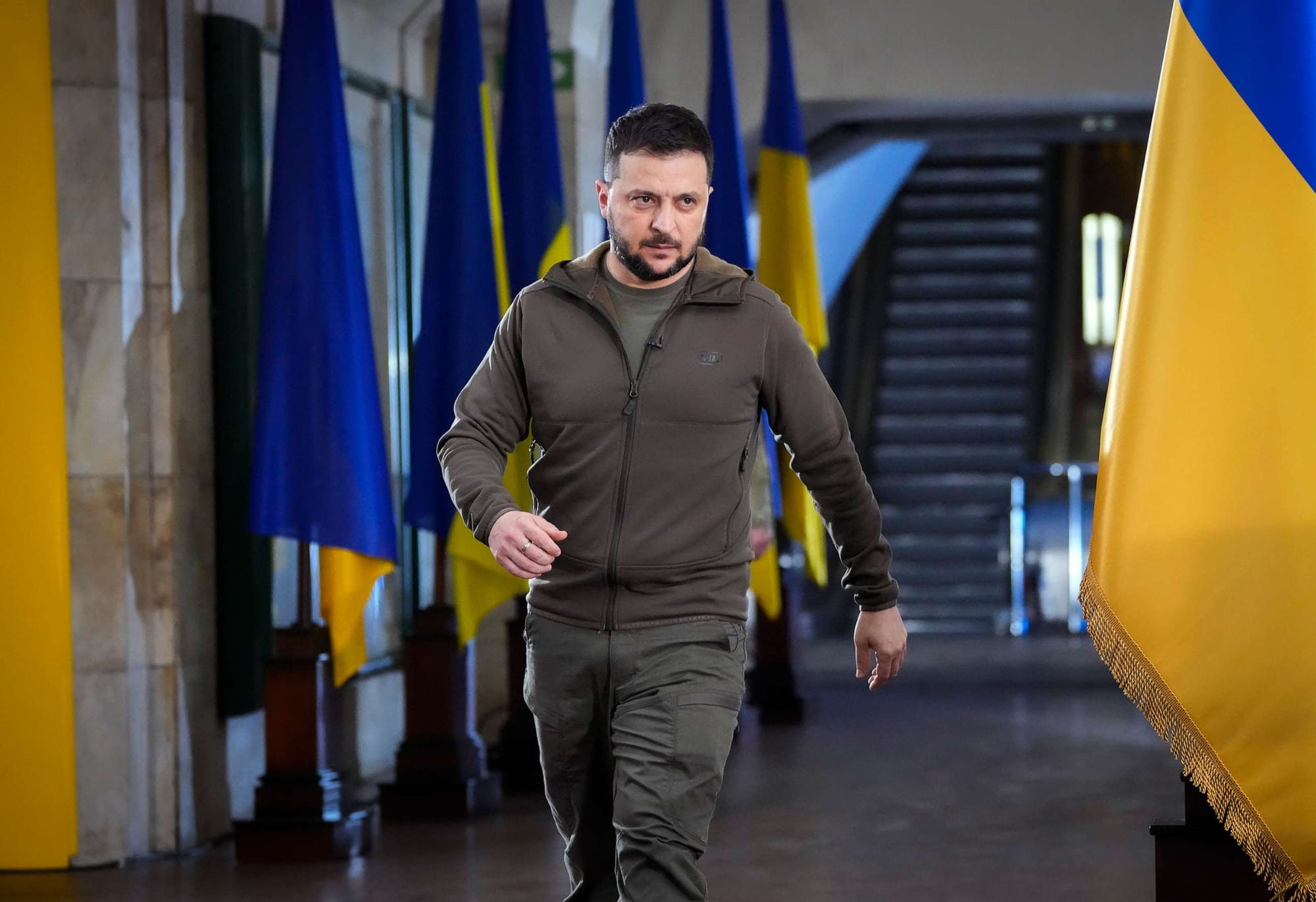 Zelensky Signals Openness to Ceasefire with Russia, Proposing No New Borders