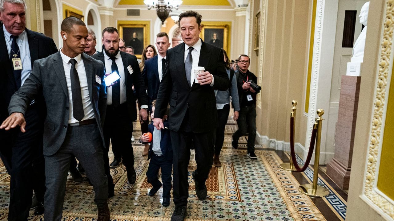 Elon Musk Defends H-1B Visas, Sparks Debate on Innovation vs. Job Displacement